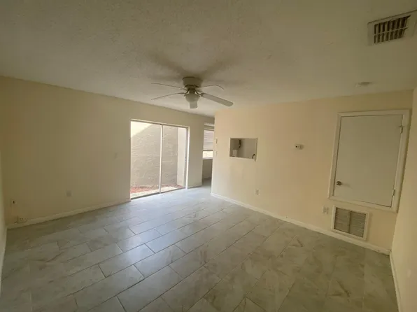 1136 Woodman Way Unit 3, Orlando, FL 32818