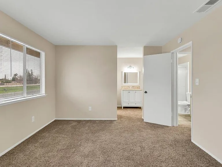4082 Weymouth Ln — Photo 16