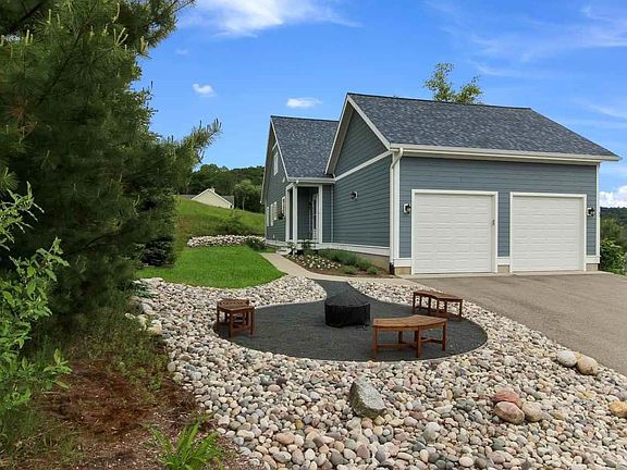 2nd image of 11603 S Village Ct