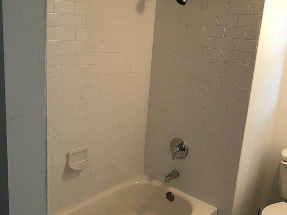 5th image of 4818 Ducheneau Dr