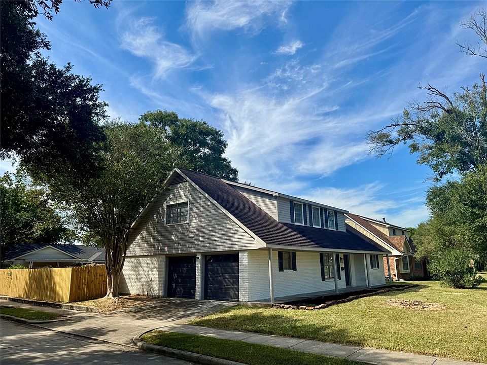 1st image of 2718 Peach Ln