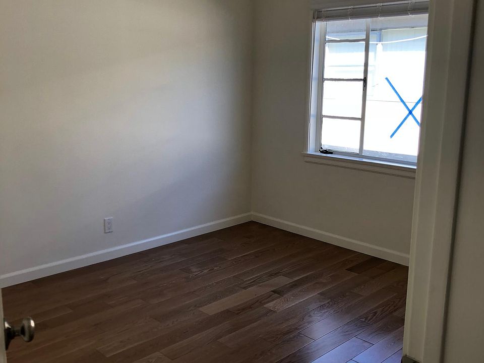 2nd image of 1322 N Citrus Ave APT 3