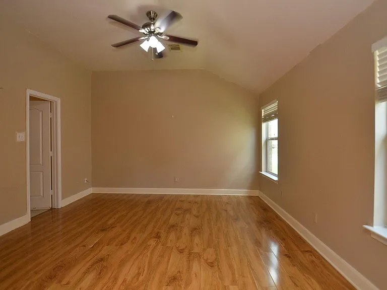 4510 Regal Dr — Photo 16