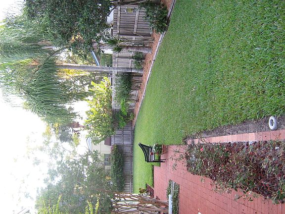 4th image of 121 Colonia Ln
