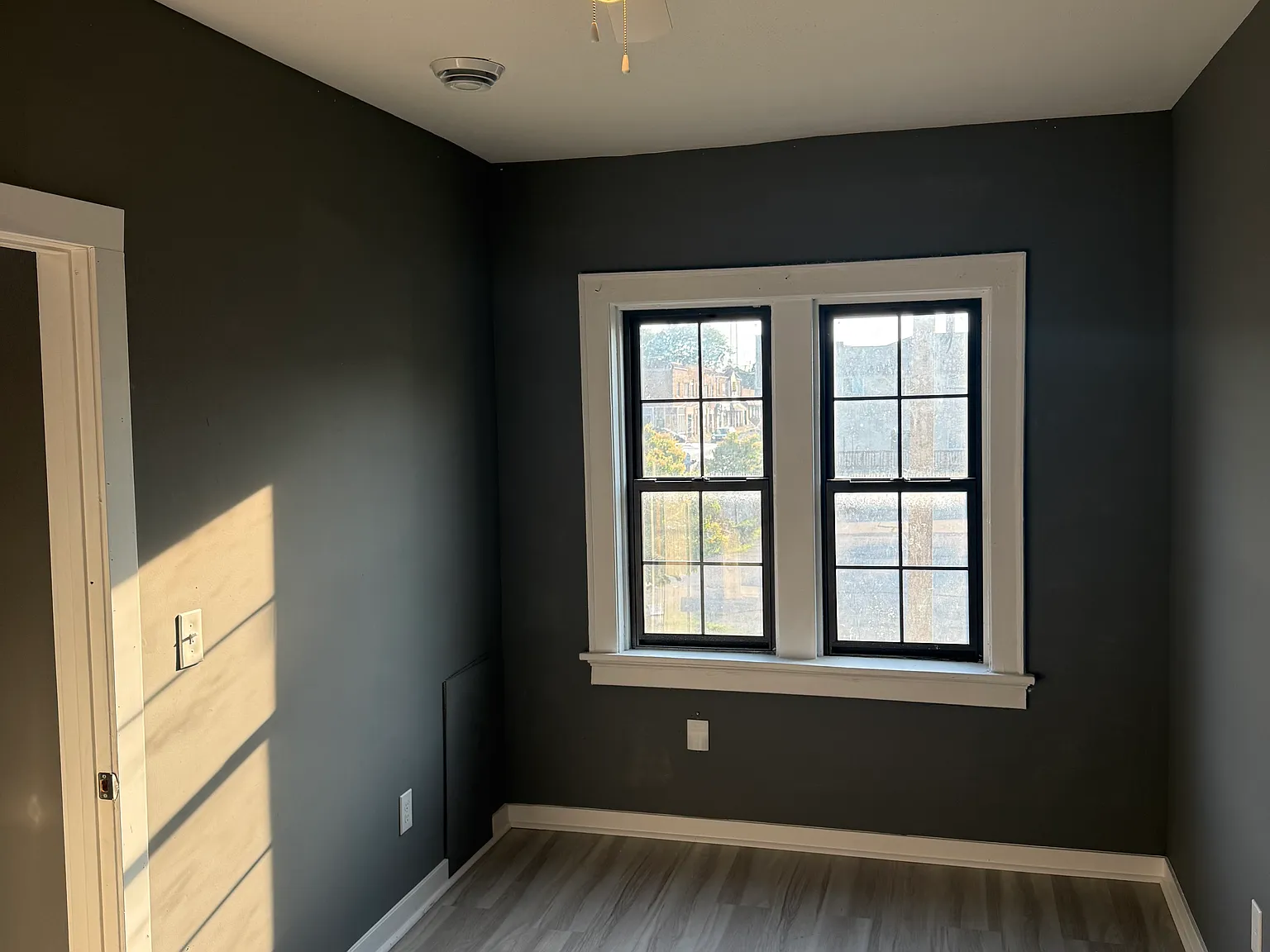 3 bed, 1045 sqft, $1,650 — Photo 4