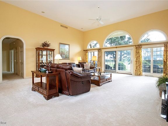 4th image of 8821 Virginia Dr