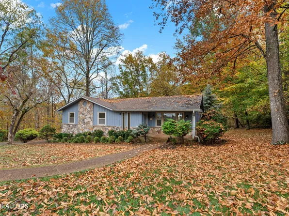 222 Thomason Ln, Oliver Springs, TN 37840