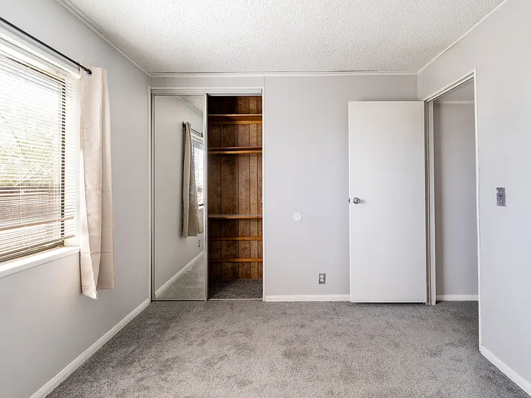 72476 Sunnyvale Dr — Photo 45