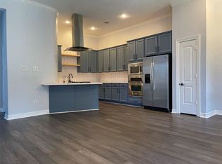 3615 Hempstead Villa Dr, Houston, TX 77008