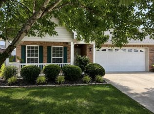1302 Crofton Park Ct, Columbia, TN 38401