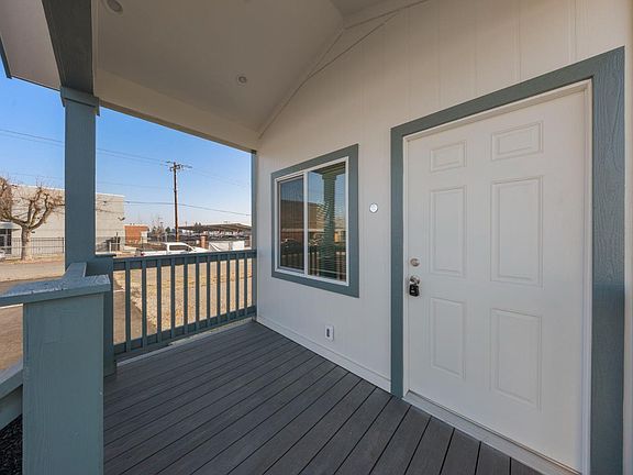 5th image of 317 Moffat Blvd #14