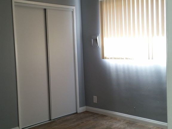 4th image of 1214 Molino Ave APT 01