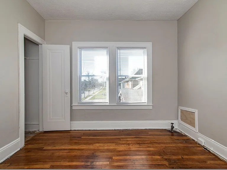 17001 Madison Ave — Photo 18