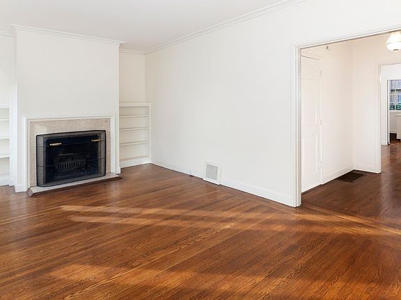 4th image of 3086 Jackson St