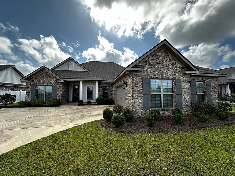 24588 Thunder Gulch Ln — Photo 1