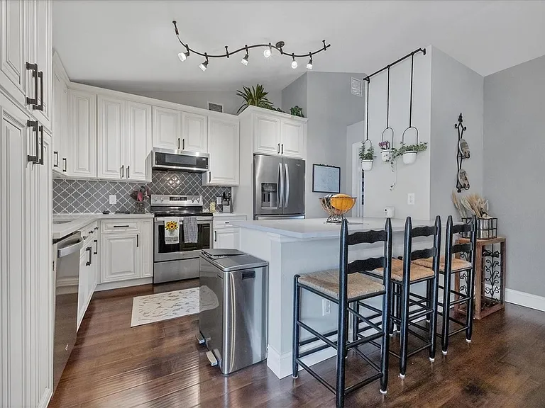 4624 73rd St E — Photo 8
