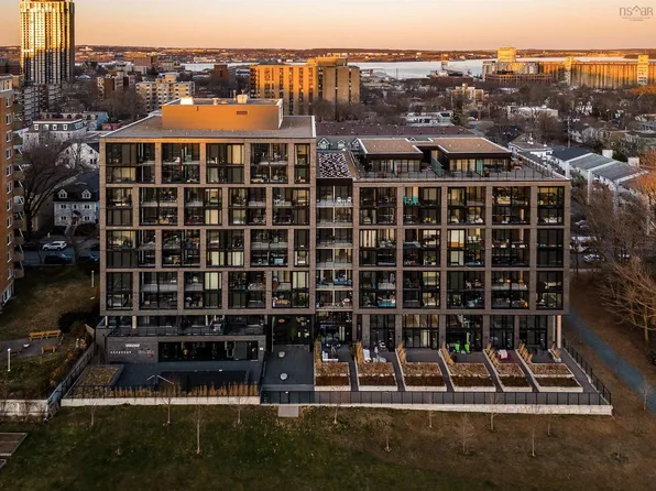 1048 Wellington St #503, Halifax, NS B3H 0C2