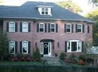 65 N Glen Rd, Mountain Lakes, NJ 07046