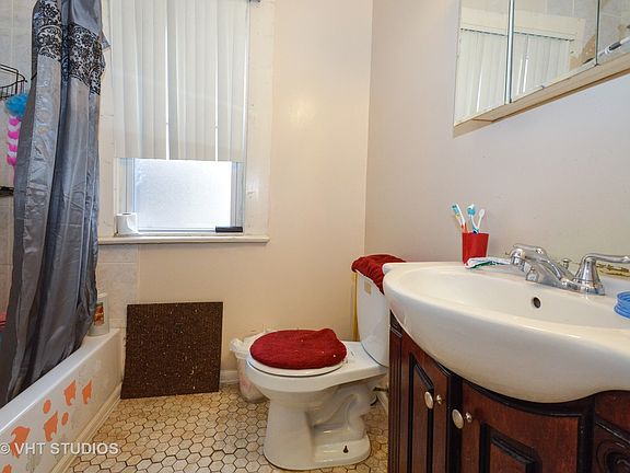 3rd image of 6407-9 S California Ave