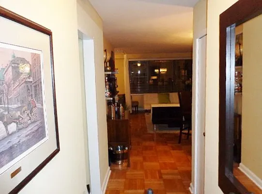 Rented by Portrait Realty | media 16