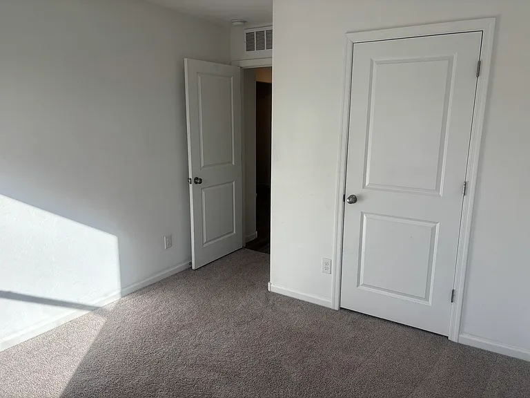 1427 E Jaycie Dr — Photo 16