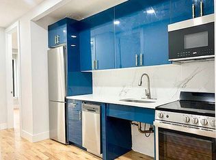 2034 Gates Ave, Ridgewood, NY 11385