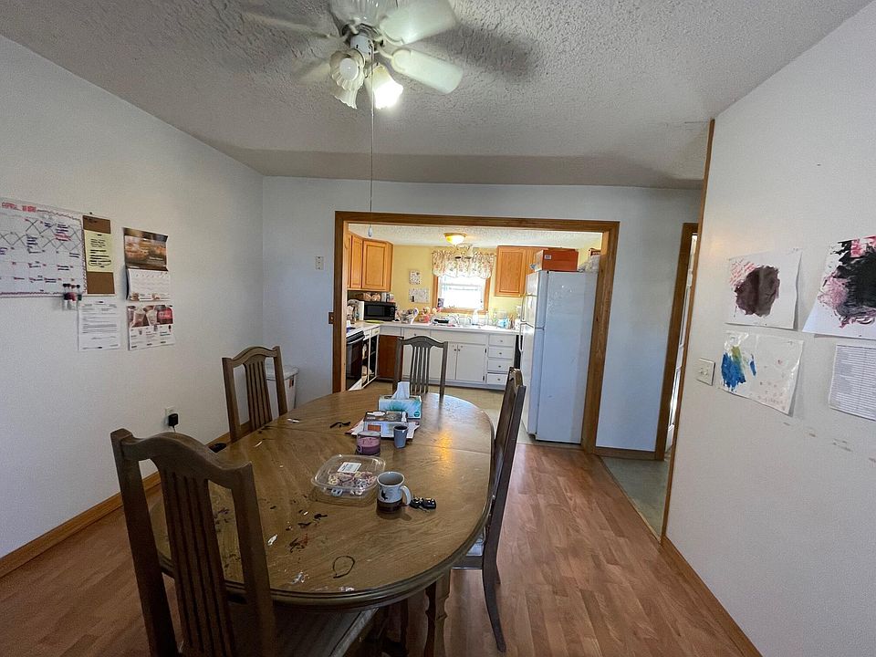 556 Broadway St, South Haven, MI 49090 Zillow