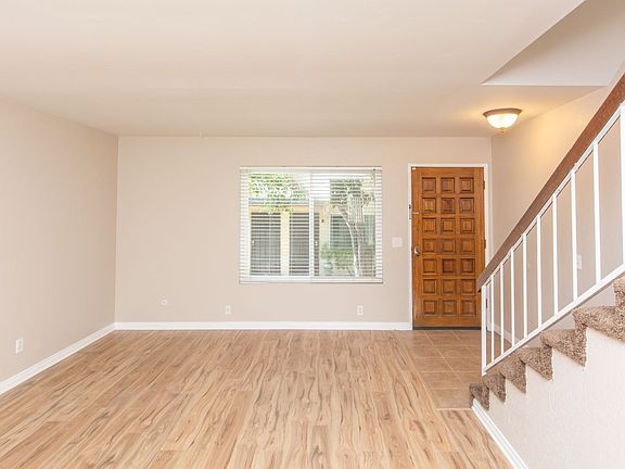 3rd image of 3615 Lemona Ave Unit E