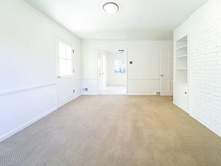 Brentwood House — Photo 30