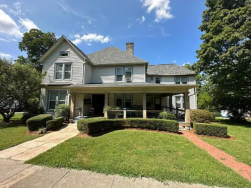 119 Stanley Ave Photo 1