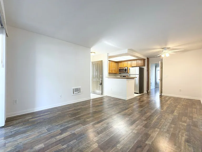 432 Edgehill Ln #71 — Photo 4