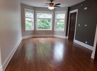 628 N Humphrey Ave #2, Oak Park, IL