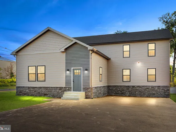 1844 Ford Rd, Bristol, PA 19007