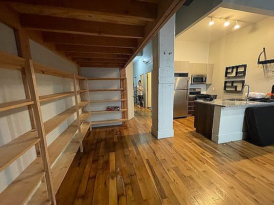 4th image of 41 Kosciuszko St #326