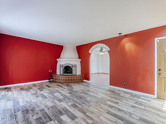 2nd image of 3033 W Treeline Dr