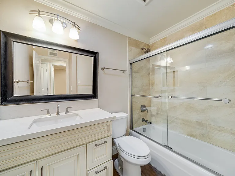 2733 W Keller Ave #1 — Photo 28