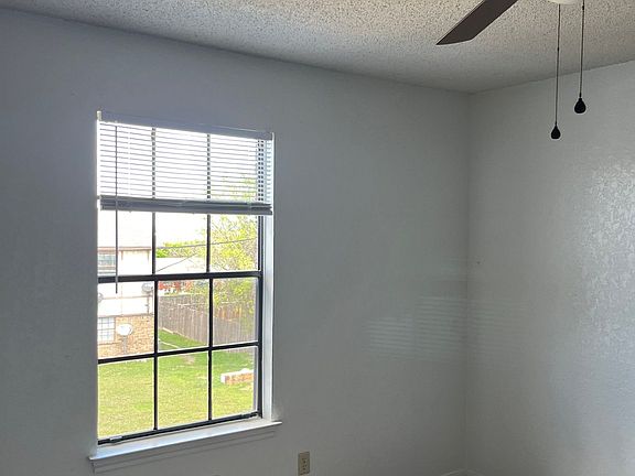 4th image of 103 White Wing Cir APT C