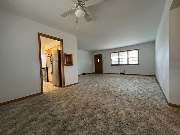 2nd image of 2225 Edgemont Dr