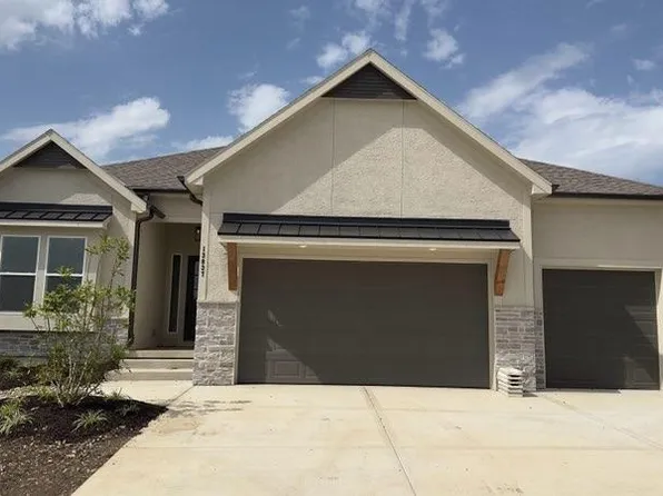 13037 W 174th Pl, Overland Park, KS 66221