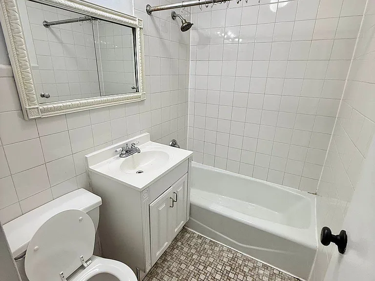 9 W 69th St #4R — Photo 8