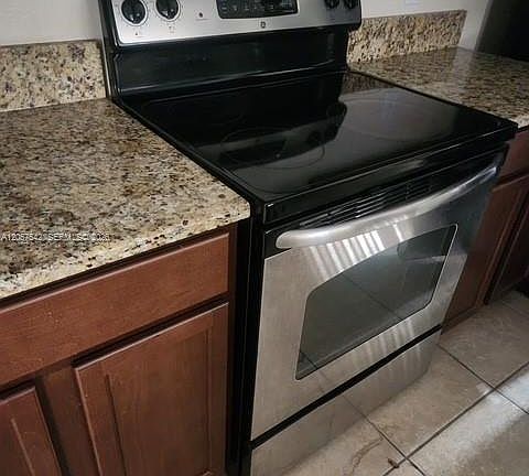 2nd image of 330 Carina Cir #330