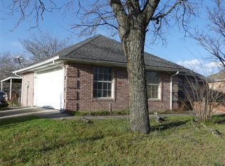 606 W Mulberry St, Decatur, TX 76234