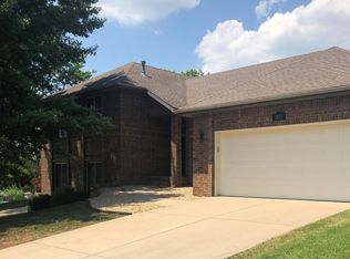 1193 W Pheasant Run St, Springfield, MO 65810