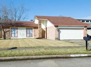 16338 Quail Park Dr, Missouri City, TX 77489