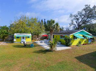 520 Shore Rd, Nokomis, FL 34275