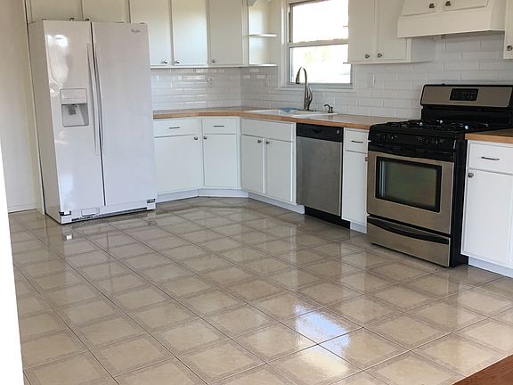 4th image of 106 Macfarland Ave