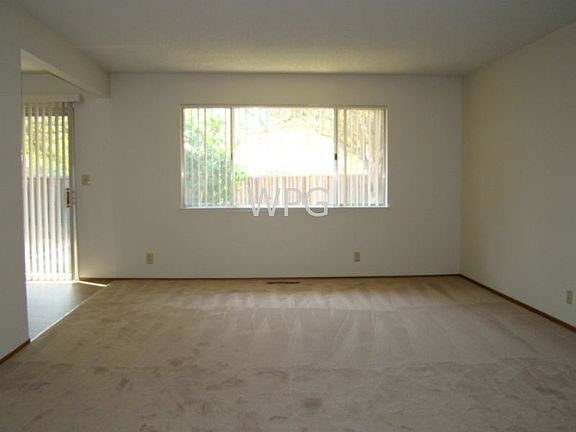 2nd image of 15114 Lynn Ave