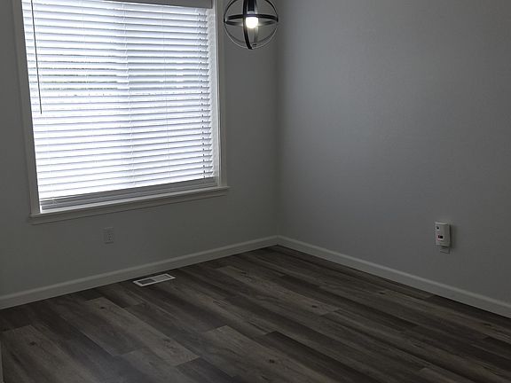4th image of 1280 Tara Ct