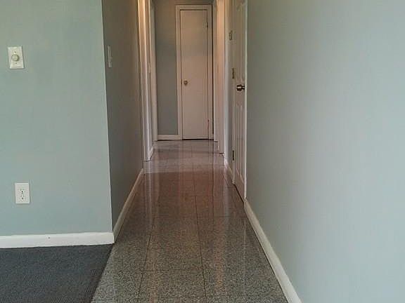 5th image of 52 Beach St #A