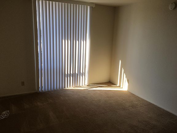 5th image of 1614 Hudson St APT 314